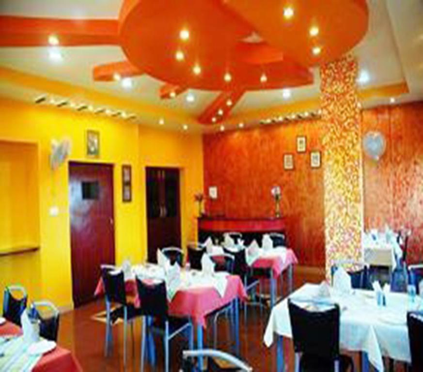 Hotel Rajshree Пушкар Екстериор снимка
