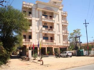 Hotel Rajshree Пушкар Екстериор снимка