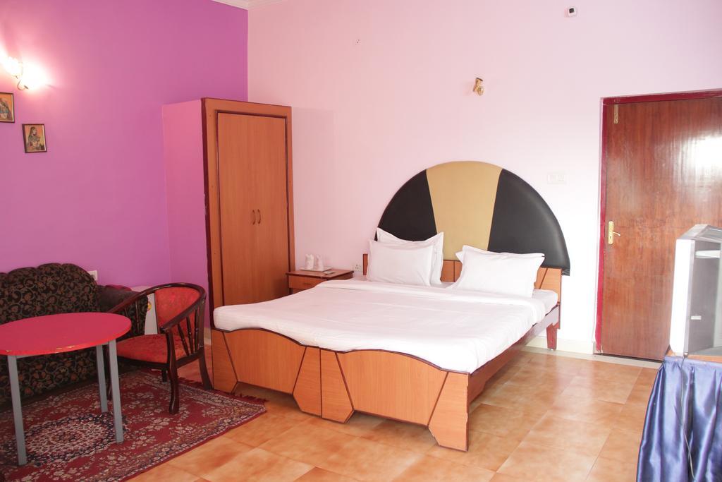 Hotel Rajshree Пушкар Стая снимка